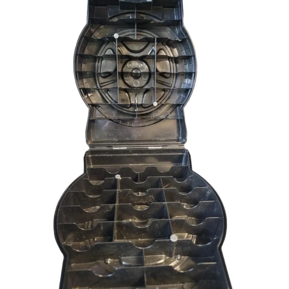 GOODYEAR RACING TEAM TAKE ALONG PLASTIC CAR CASE‎